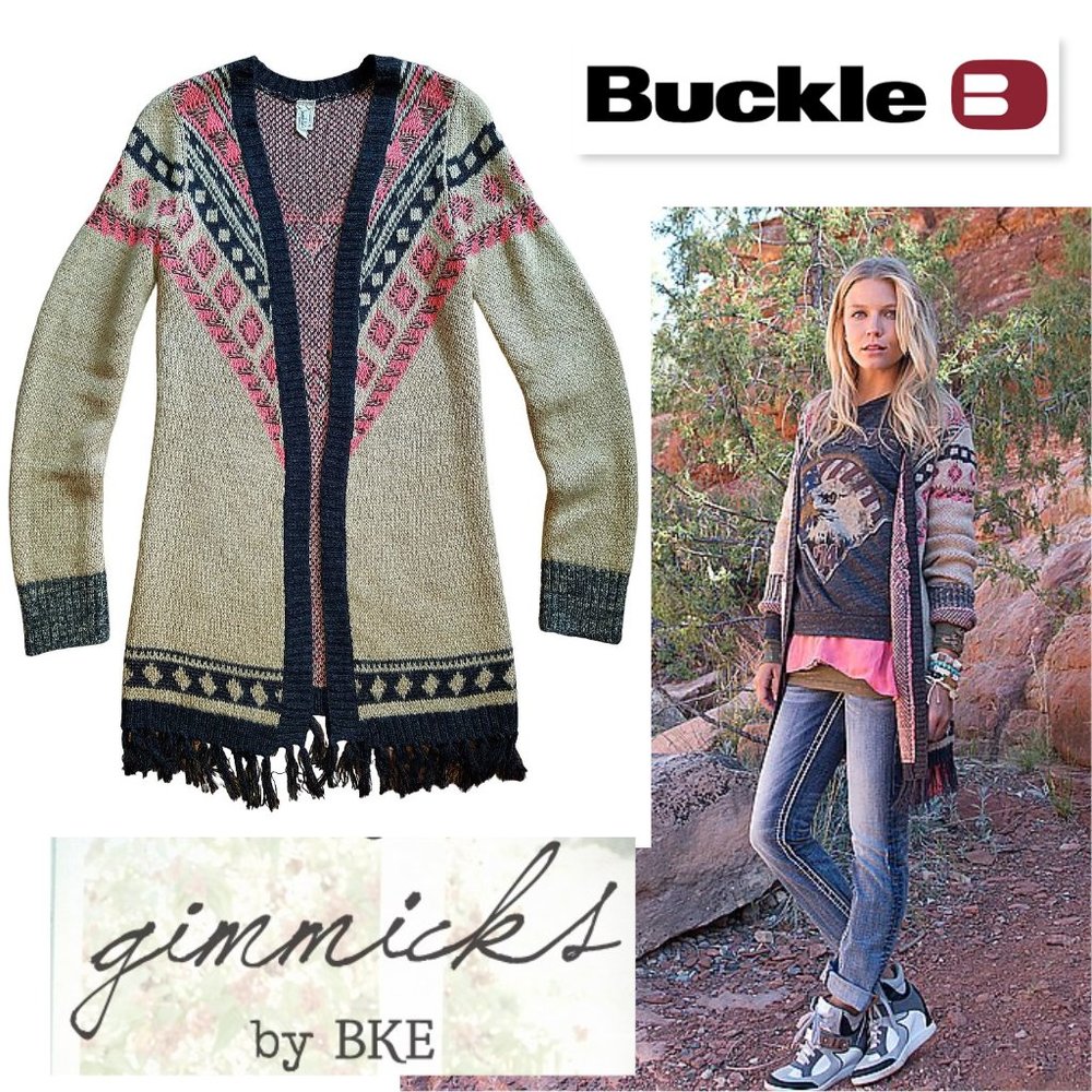 NEW! GIMMICKS BKE BUCKLE Flyaway Fringe Cardigan Sweater Medium